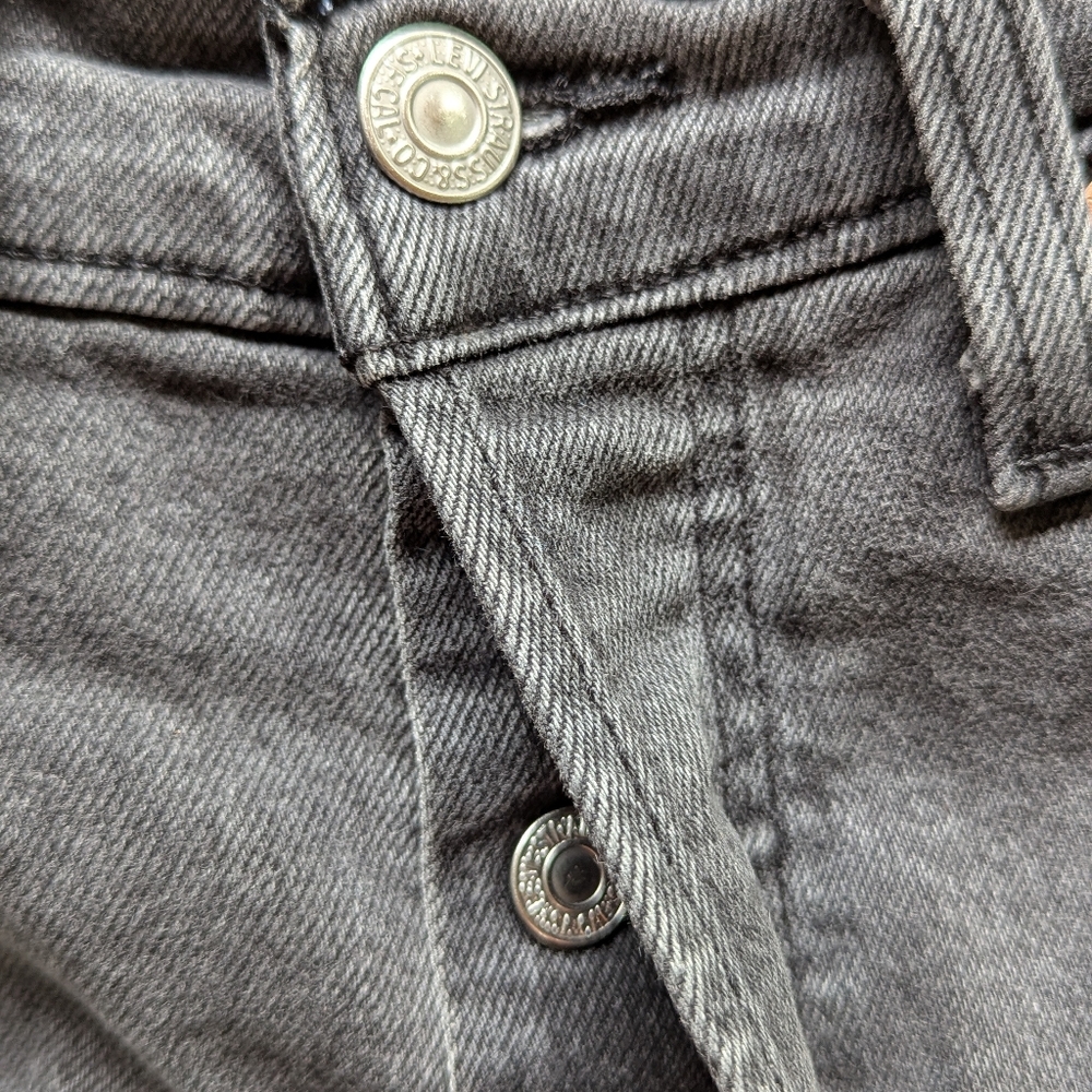 Levi’s Iconic Ribcage High Rise Straight Leg Jeans Black Denim Sz 27 - Picture 12 of 16